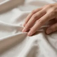 摸