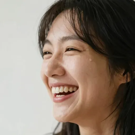 Từ vựng 愉 – vui vẻ, hạnh phúc