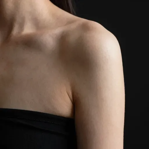 Từ vựng 膀 – Cánh; bả vai